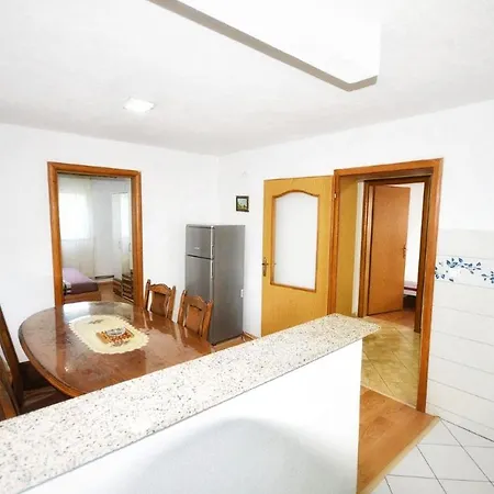 Deki Villa